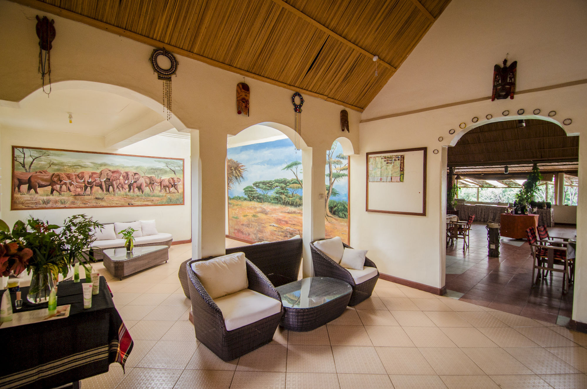 Sentrim Mara Game Lodge Ololaimutiek Екстериор снимка